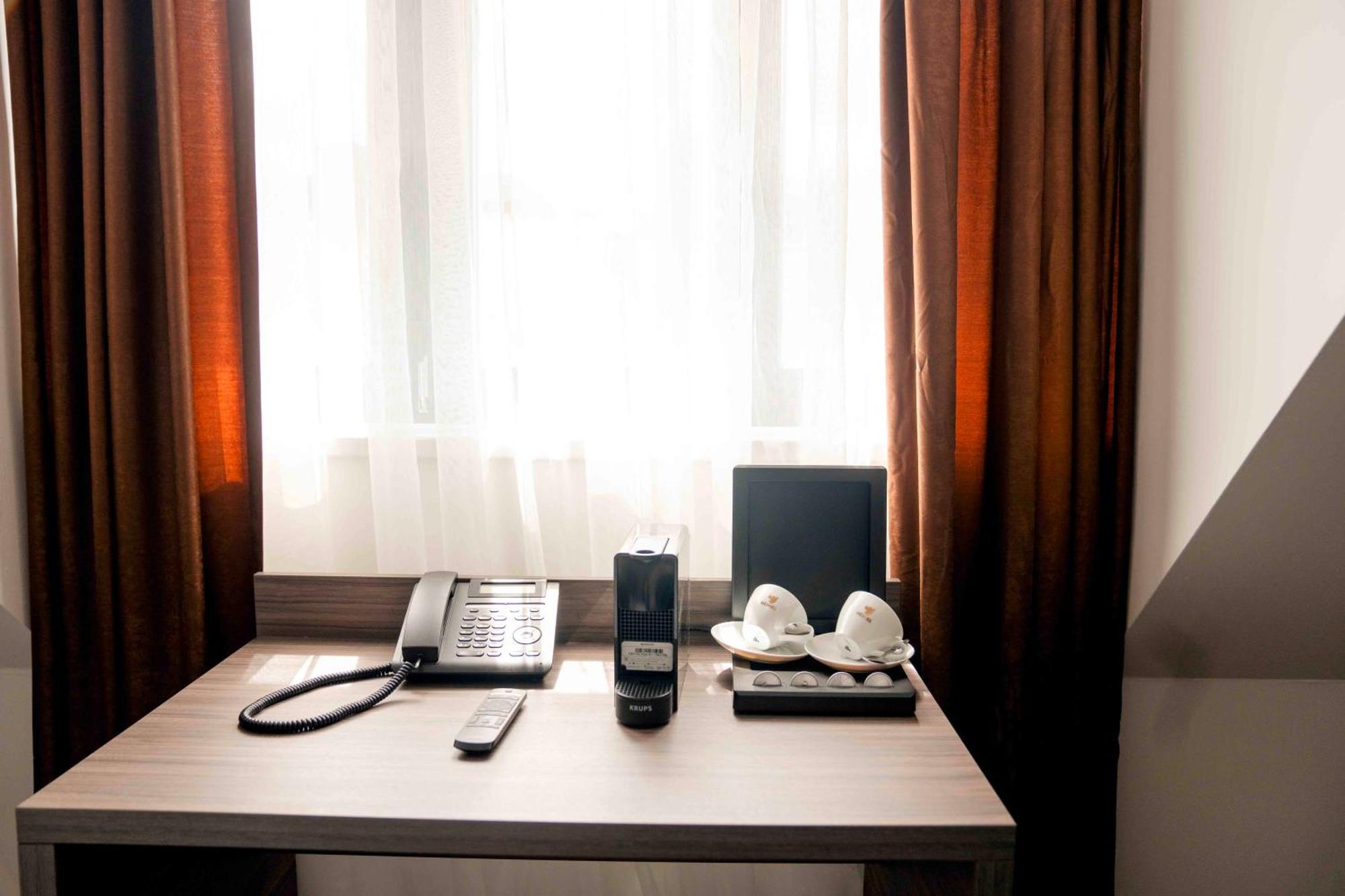 Central Hotel & Lounge Adult Only 戈斯拉尔 外观 照片