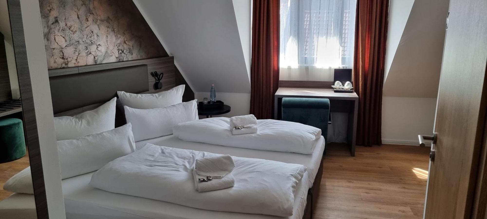 Central Hotel & Lounge Adult Only 戈斯拉尔 外观 照片